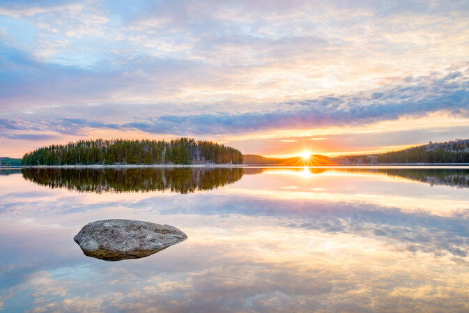 Rocky Island Lake Canada 12.05.2017 D810 1-10s@iso64 15-30mm f2.8@29mm f14